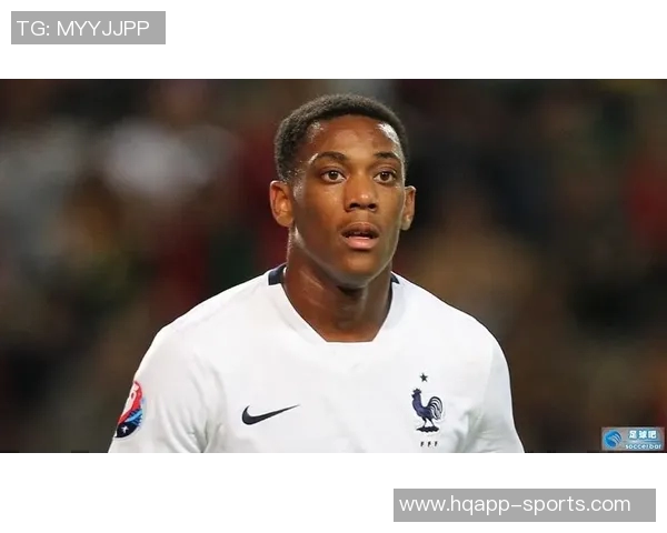 法媒报道杜埃伤缺几周巴黎期待年底前复出