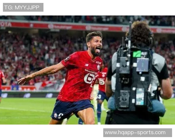 吉鲁谈对罗马的比赛提供建议给里尔感到意大利球迷的热情自豪 吉鲁谈对罗马的比赛提供建议给里尔感到意大利球迷的热情自豪